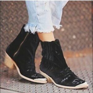 Free people Barbary black velvet boot